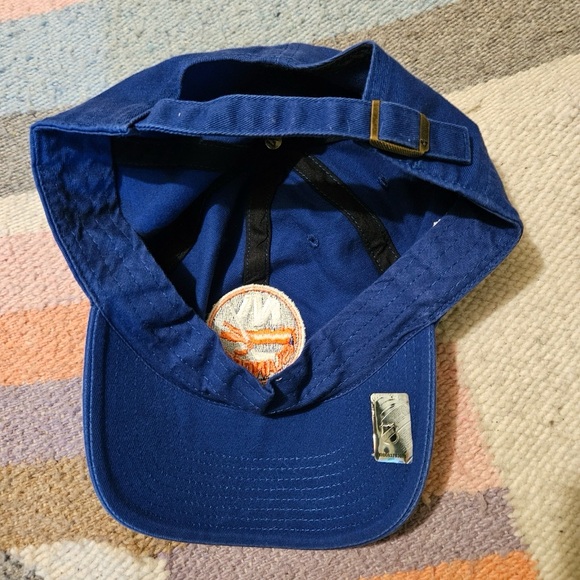 NHL New York Islanders hat - Picture 2 of 4